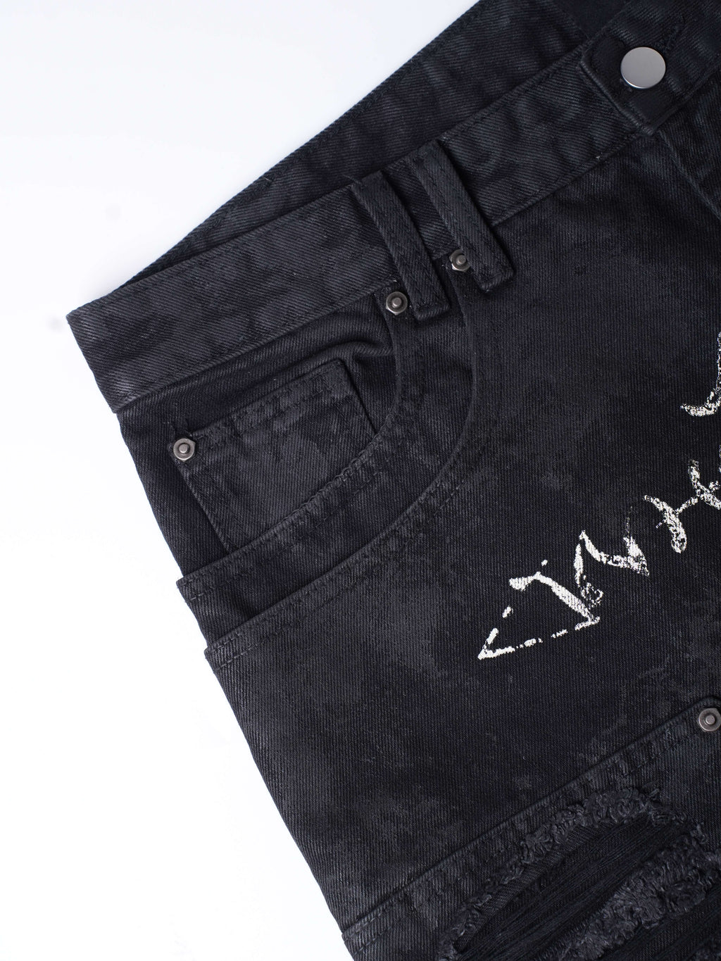 ”Truth“ Printed Distressed Knee Waxed Cloud Work Jorts
